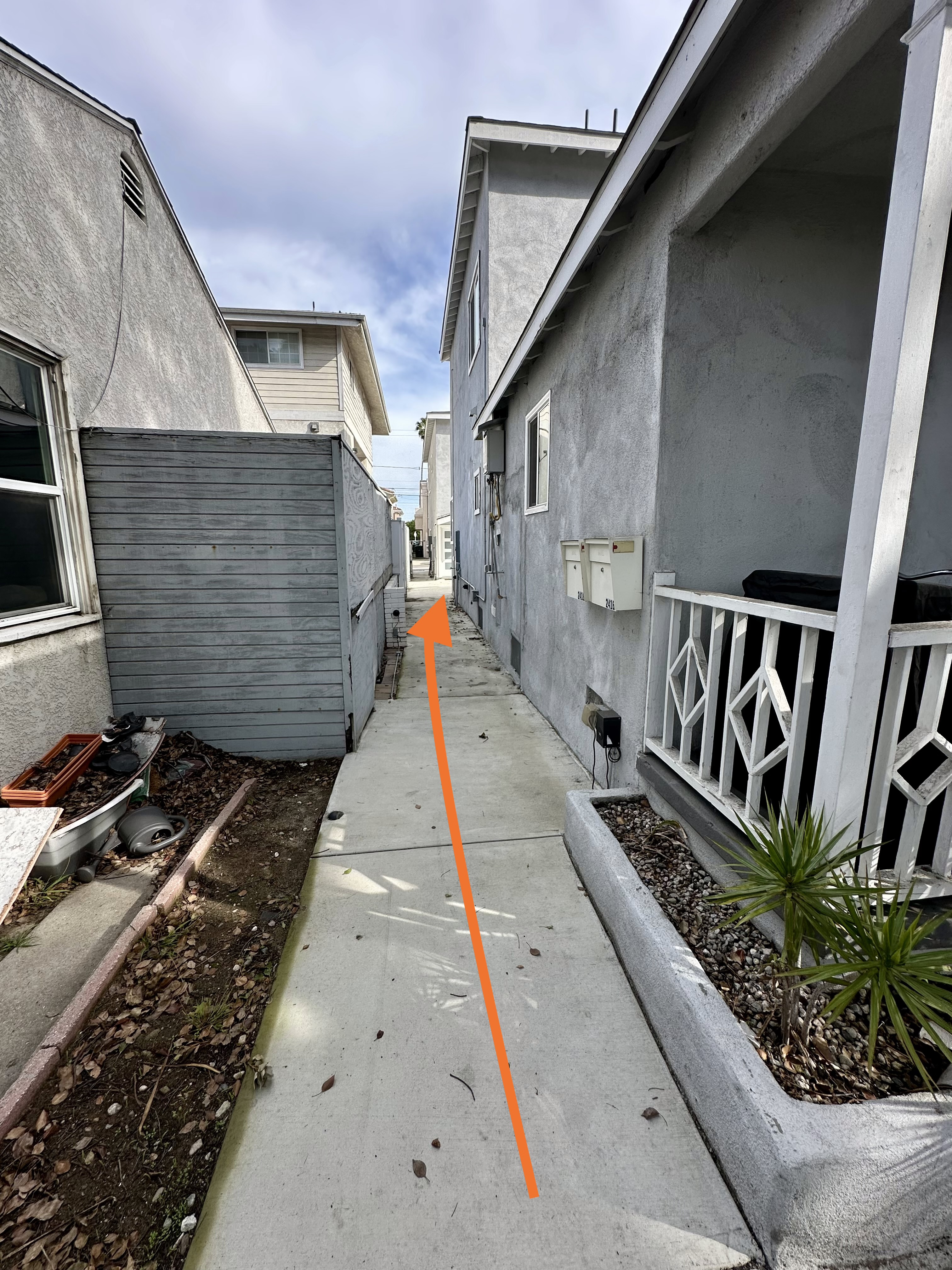 Pathway to back of house